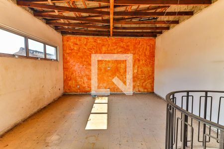 Casa à venda com 235m², 4 quartos e 3 vagas Casa à venda com 235m², 4 quartos e 3 vagasSalão