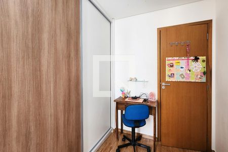 Quarto de apartamento à venda com 2 quartos, 176m² em Baeta Neves, São Bernardo do Campo