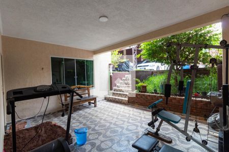 Casa à venda com 256m², 4 quartos e 6 vagasQuintal