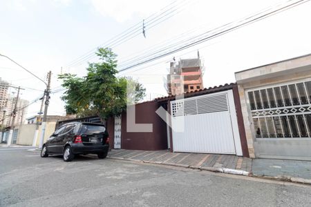 Casa à venda com 256m², 4 quartos e 6 vagasFachada