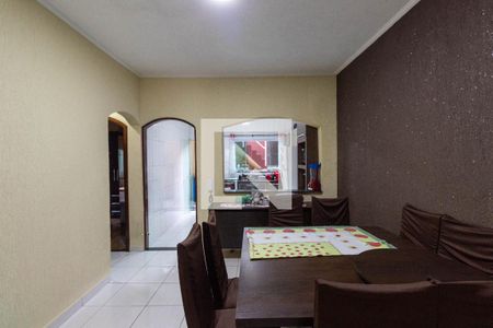 Casa à venda com 256m², 4 quartos e 6 vagasCopa