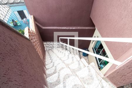 Casa à venda com 256m², 4 quartos e 6 vagasEscada