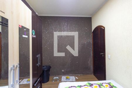 Casa à venda com 256m², 4 quartos e 6 vagasQuarto 1