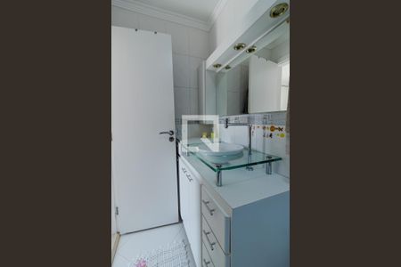 Casa à venda com 224m², 4 quartos e 2 vagasBanheiro da Suíte