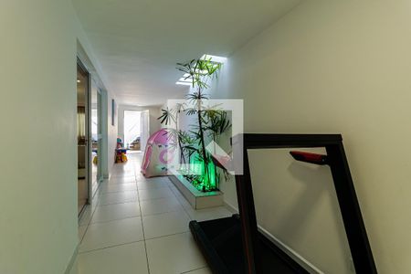 Casa à venda com 224m², 4 quartos e 2 vagasHall