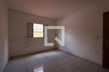 Quarto 2 de casa para alugar com 2 quartos, 80m² em Jardim do Estádio, Santo André