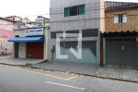 Casa para alugar com 80m², 2 quartos e 1 vagaFachada