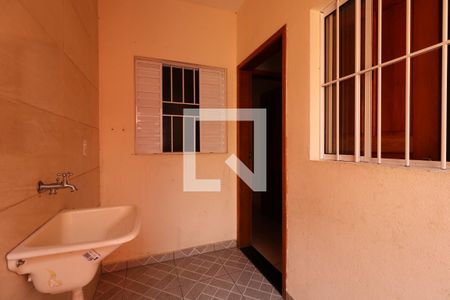 Casa para alugar com 80m², 2 quartos e 1 vagaÁrea de Serviço