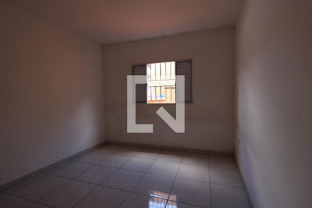Quarto 2 de casa para alugar com 2 quartos, 80m² em Jardim do Estádio, Santo André
