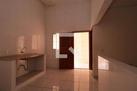 Casa para alugar com 80m², 2 quartos e 1 vagaCozinha