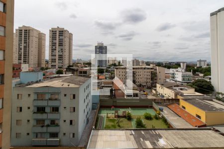 Vista do Quarto 2 de apartamento para alugar com 3 quartos, 76m² em Camargos, Guarulhos