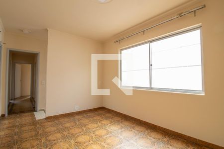 Casa à venda com 258m², 4 quartos e 4 vagasSala