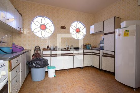 Casa à venda com 258m², 4 quartos e 4 vagasCozinha