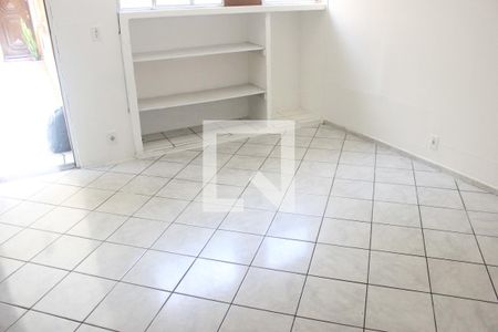 Sala de apartamento para alugar com 3 quartos, 63m² em Parque Cecap, Guarulhos