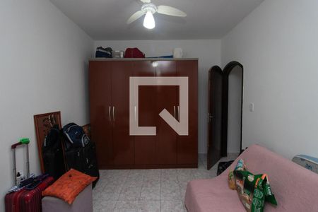 Casa à venda com 101m², 4 quartos e 2 vagasQuarto 3