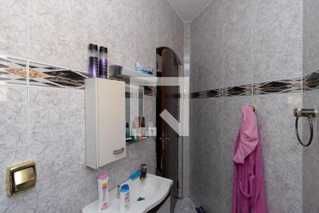 Casa à venda com 101m², 4 quartos e 2 vagasBanheiro da Suíte