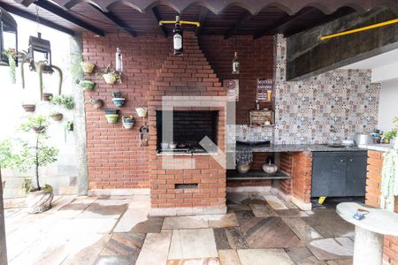 Casa de condomínio para alugar com 400m², 4 quartos e 4 vagas Casa de condomínio para alugar com 400m², 4 quartos e 4 vagasChurrasqueira