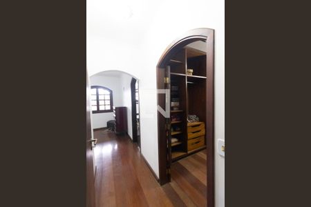 Casa de condomínio para alugar com 400m², 4 quartos e 4 vagas Casa de condomínio para alugar com 400m², 4 quartos e 4 vagasQuarto 3