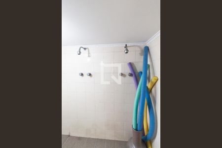 Casa de condomínio para alugar com 400m², 4 quartos e 4 vagas Casa de condomínio para alugar com 400m², 4 quartos e 4 vagasBanheiro de serviço