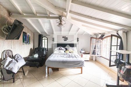 Casa de condomínio para alugar com 400m², 4 quartos e 4 vagas Casa de condomínio para alugar com 400m², 4 quartos e 4 vagasQuarto 4