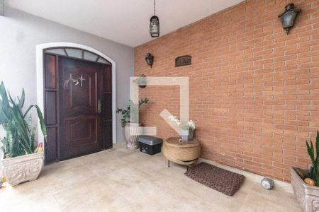 Casa de condomínio para alugar com 400m², 4 quartos e 4 vagas Casa de condomínio para alugar com 400m², 4 quartos e 4 vagasHall