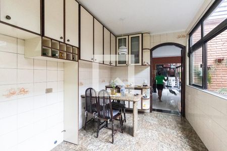 Casa de condomínio para alugar com 400m², 4 quartos e 4 vagas Casa de condomínio para alugar com 400m², 4 quartos e 4 vagasCozinha