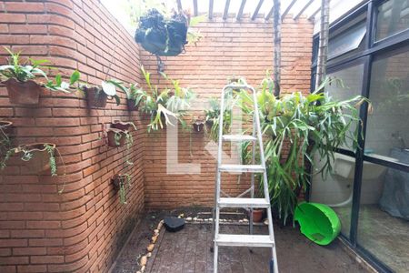 Casa de condomínio para alugar com 400m², 4 quartos e 4 vagas Casa de condomínio para alugar com 400m², 4 quartos e 4 vagasDetalhe