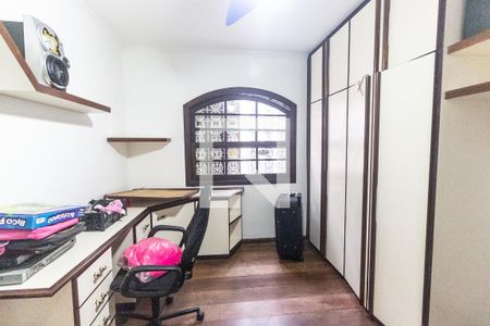 Casa de condomínio para alugar com 400m², 4 quartos e 4 vagas Casa de condomínio para alugar com 400m², 4 quartos e 4 vagasQuarto 1