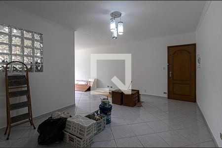 sala de apartamento para alugar com 3 quartos, 75m² em Jardim Patente, São Paulo