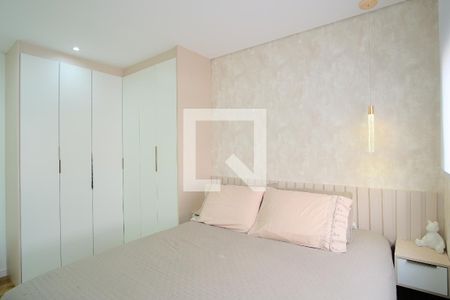 Apartamento à venda com 82m², 2 quartos e 2 vagasSuíte