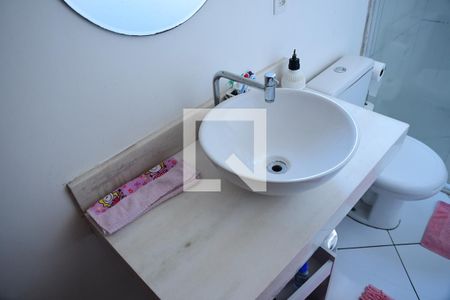 Casa de condomínio para alugar com 177m², 3 quartos e 3 vagasBanheiro da Suíte