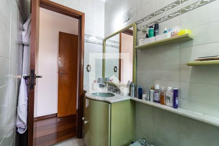 Casa à venda com 196m², 3 quartos e 3 vagasBanheiro da Suíte