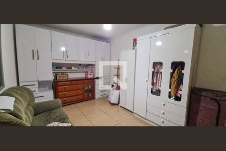 Casa à venda com 136m², 4 quartos e 4 vagas Casa à venda com 136m², 4 quartos e 4 vagasQuarto 4