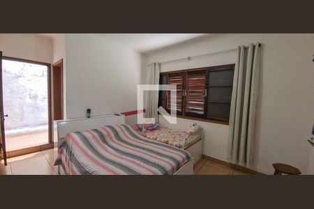 Casa à venda com 136m², 4 quartos e 4 vagas Casa à venda com 136m², 4 quartos e 4 vagasQuarto 2