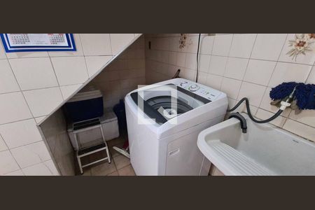 Casa à venda com 136m², 4 quartos e 4 vagas Casa à venda com 136m², 4 quartos e 4 vagasÁrea de Serviço