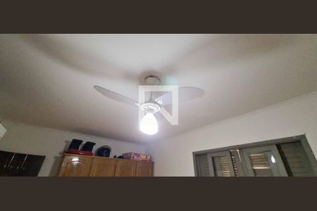 Casa à venda com 136m², 4 quartos e 4 vagas Casa à venda com 136m², 4 quartos e 4 vagasQuarto 4