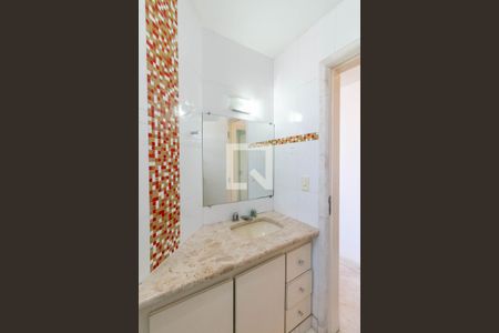 Apartamento à venda com 190m², 3 quartos e 2 vagasBanheiro