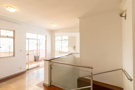 Apartamento à venda com 190m², 3 quartos e 2 vagas2° andar