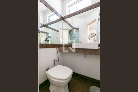 Apartamento à venda com 190m², 3 quartos e 2 vagasLavabo