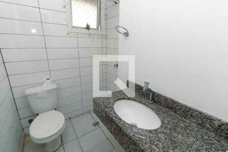 Banheiro de kitnet/studio para alugar com 1 quarto, 30m² em Vila Guilhermina, São Paulo