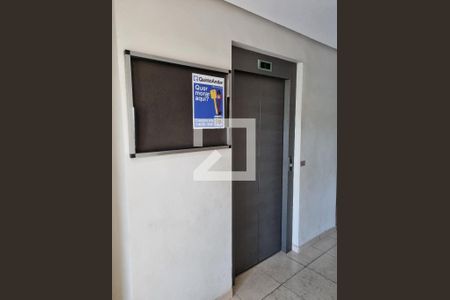 Apartamento à venda com 65m², 2 quartos e 1 vagaElevador