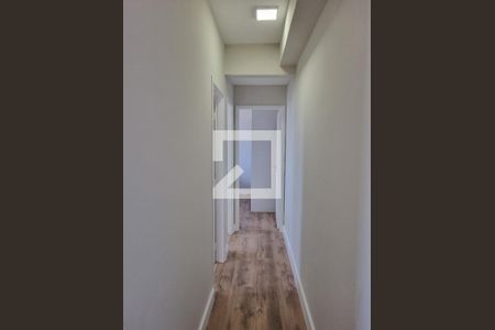 Apartamento à venda com 65m², 2 quartos e 1 vagaCorredor