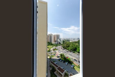 Quarto 1 de apartamento para alugar com 2 quartos, 45m² em Jardim Íris, São Paulo
