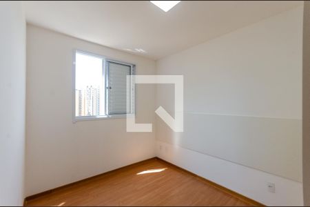 Quarto 1 de apartamento para alugar com 2 quartos, 45m² em Jardim Íris, São Paulo