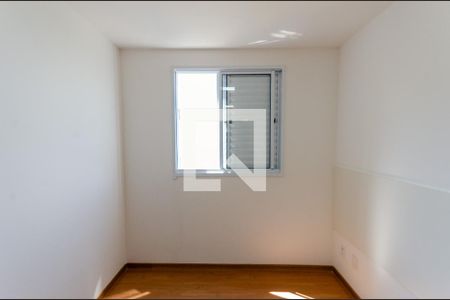 Quarto 1 de apartamento para alugar com 2 quartos, 45m² em Jardim Íris, São Paulo