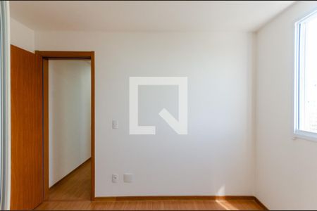 Quarto 1 de apartamento para alugar com 2 quartos, 45m² em Jardim Íris, São Paulo