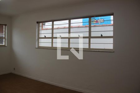 Casa para alugar com 212m², 3 quartos e 1 vagaSala