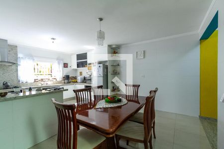 Casa à venda com 221m², 3 quartos e 4 vagasCopa