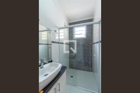 Casa à venda com 221m², 3 quartos e 4 vagasBanheiro da Suíte 2