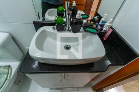 Casa à venda com 221m², 3 quartos e 4 vagasBanheiro da Suíte 1